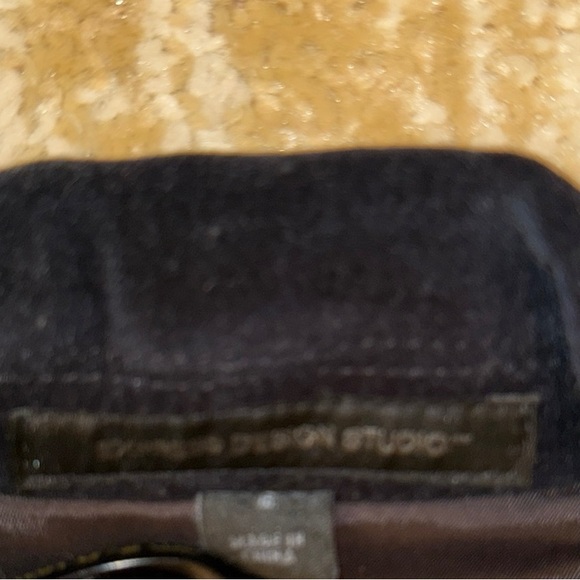 Express Brand | Perfect Holiday Black Velvet Blazer | SZ 6 - Picture 2 of 3